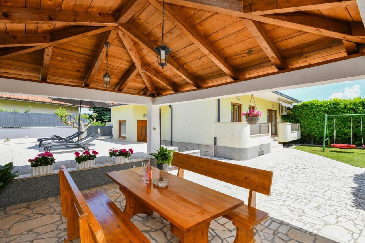 Villa Tea In Imotski, Private Pool Zmijavci Экстерьер фото